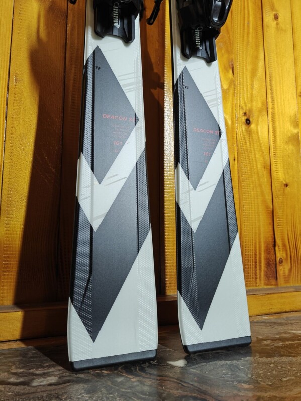 NOVÉ LYŽE VOLKL DEACON ST 161CM --MODEL 2024--